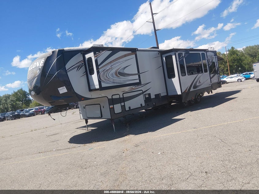 2014 HD TRAILER COMPANY CYCLONE TRAILER auction photo 2