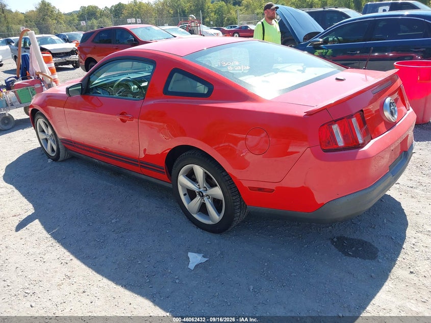 Vin: 1zvbp8an1a5106763, lot: 46561959, ford mustang v6/v6 premium 20103