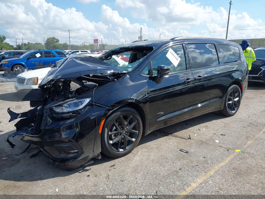 Vin: 2c4rc1gg7sr610767, lot: 46561967, chrysler pacifica limited 20252