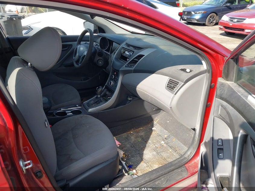 2016 HYUNDAI ELANTRA auction photo 5