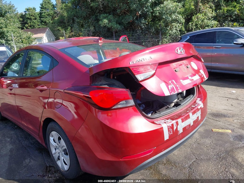 2016 HYUNDAI ELANTRA auction photo 6