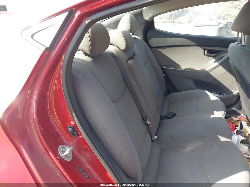 2016 HYUNDAI ELANTRA auction photo 8