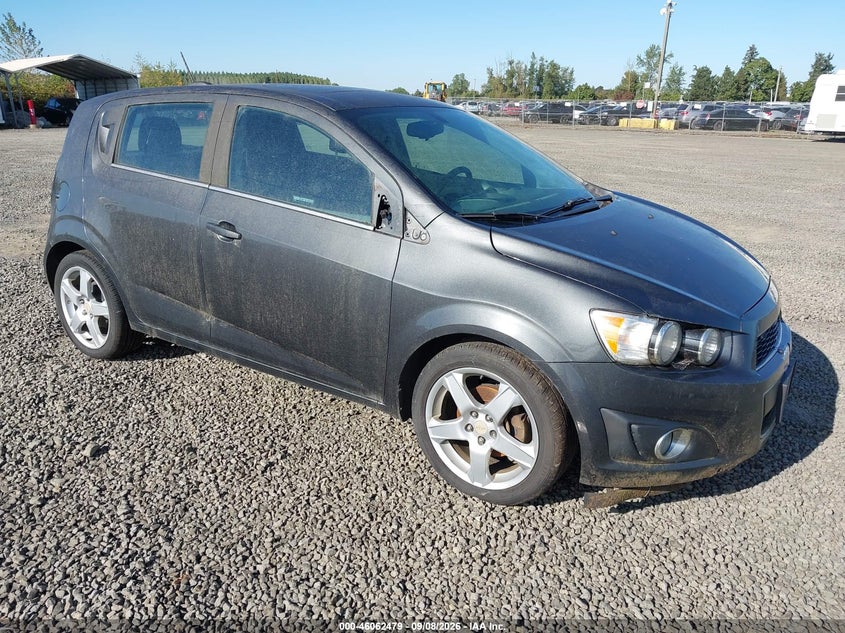 2016 CHEVROLET SONIC auction photo 1