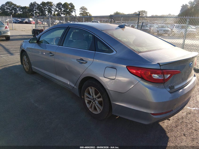 2015 HYUNDAI SONATA auction photo 3