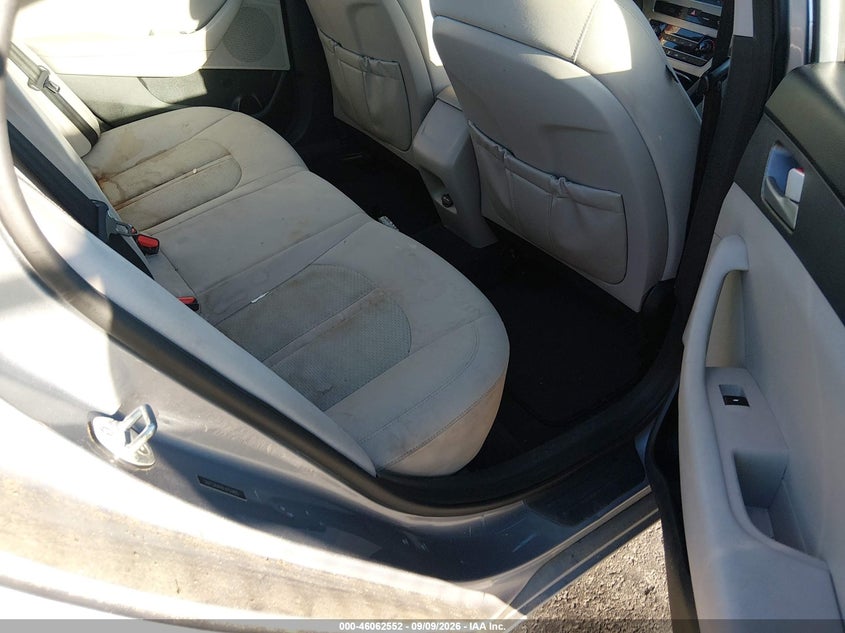 2015 HYUNDAI SONATA auction photo 8