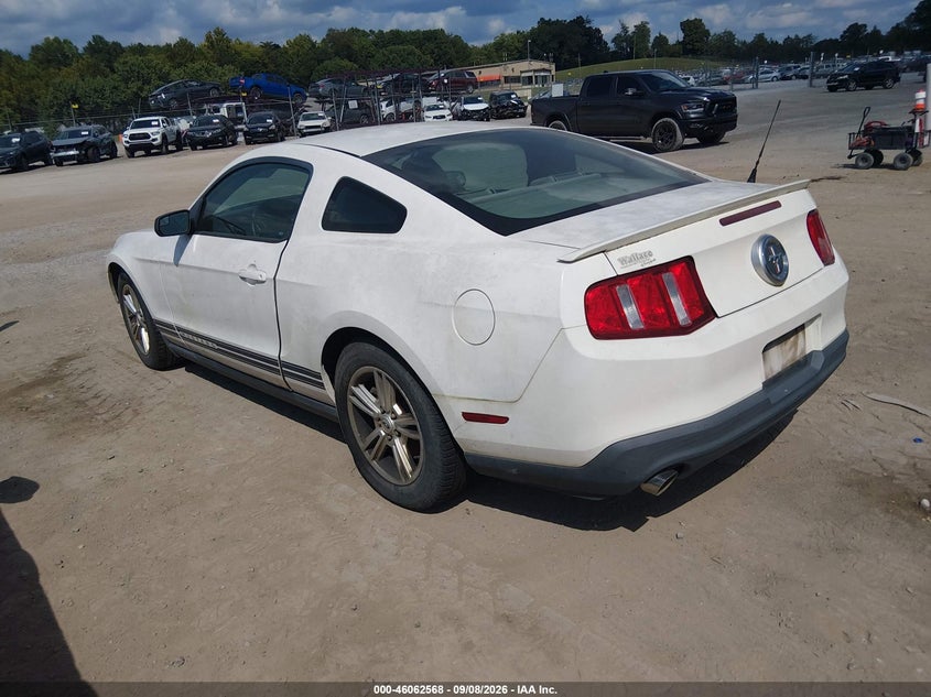 2011 FORD MUSTANG auction photo 3