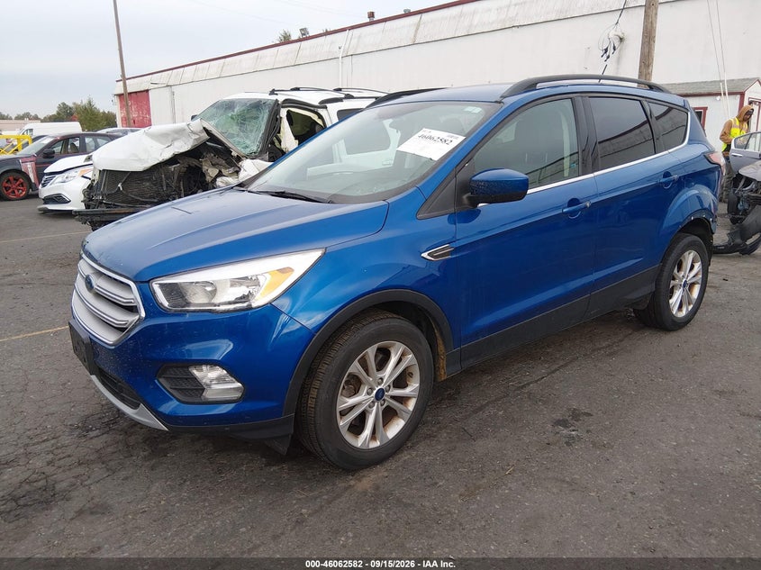 Vin: 1fmcu9gdxjua32863, lot: 46562109, ford escape se 20182