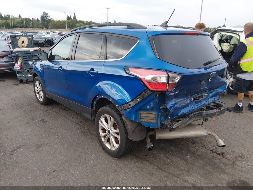 Vin: 1fmcu9gdxjua32863, lot: 46562109, ford escape se 20183