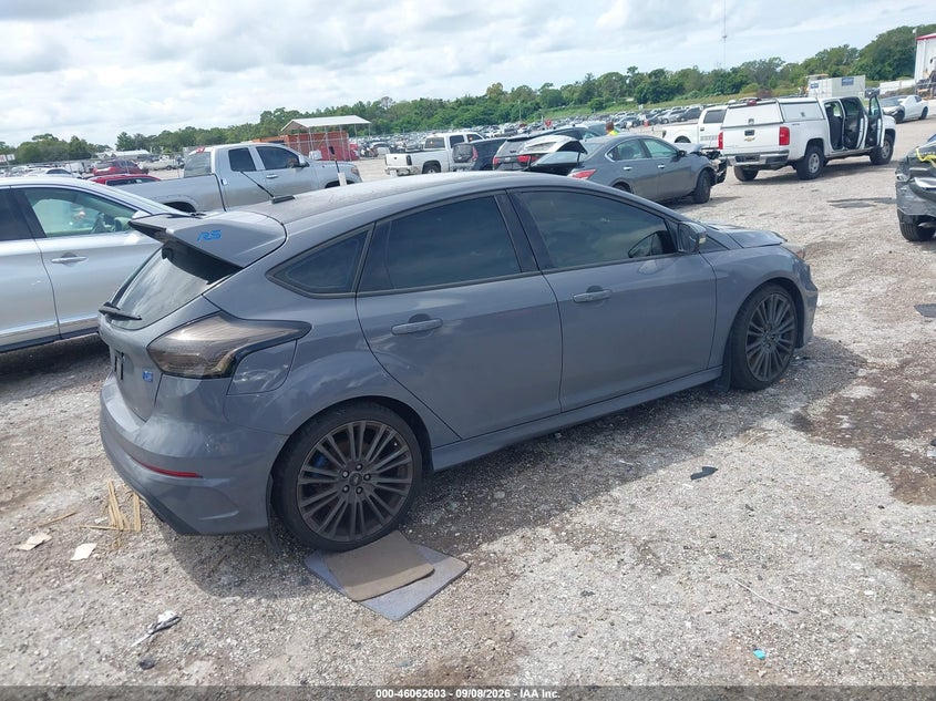 2016 FORD FOCUS RS · Фото 4