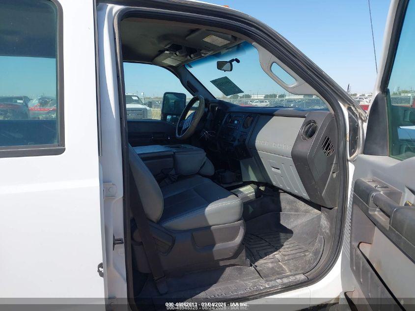 2012 FORD F-450 CHASSIS auction photo 5