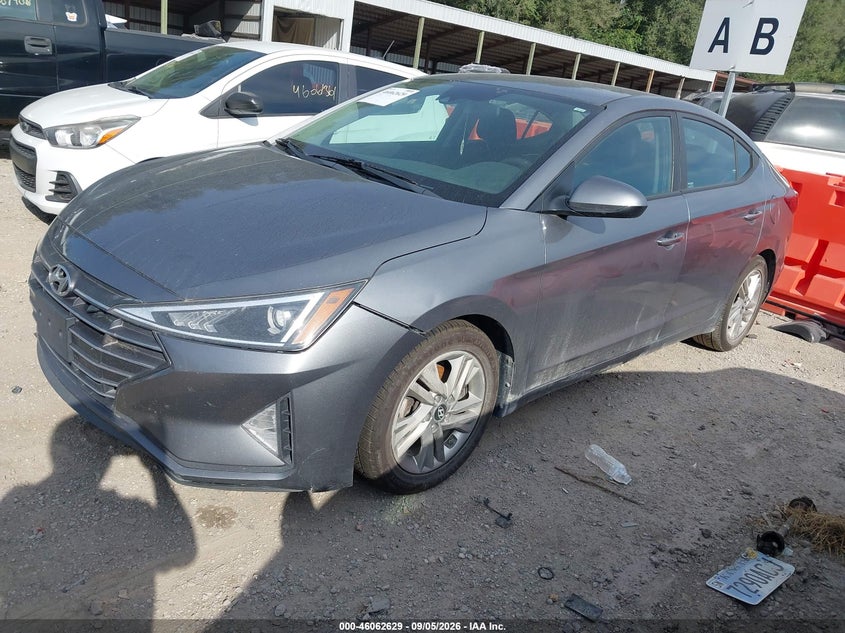 2019 HYUNDAI ELANTRA auction photo 2