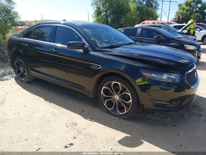 2015 FORD TAURUS auction photo 1