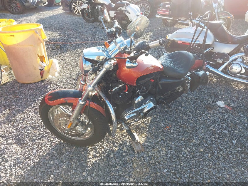 HARLEY-DAVIDSON XLH1200 2011