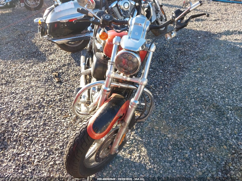 HARLEY-DAVIDSON XLH1200 2011