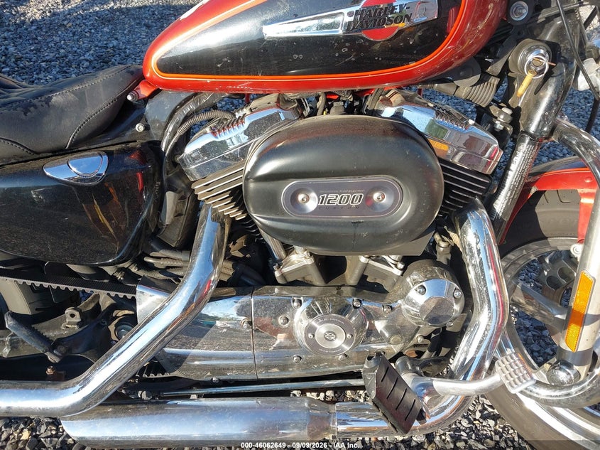 HARLEY-DAVIDSON XLH1200 2011