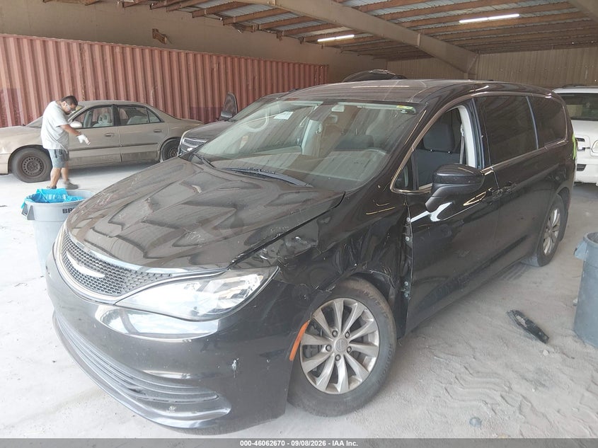 Vin: 2c4rc1dg8hr508343, lot: 46562197, chrysler pacifica touring 20172