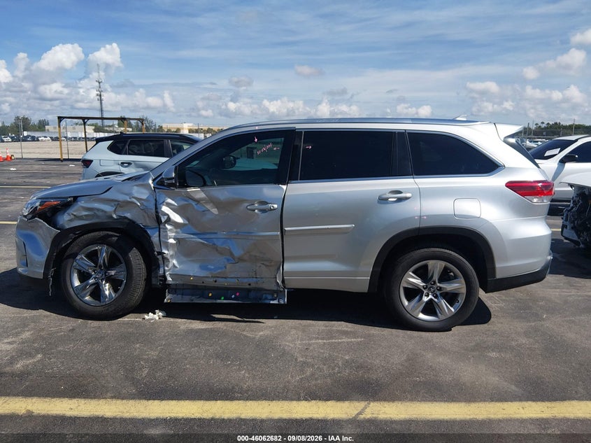 TOYOTA HIGHLANDER - zdjęcie 14