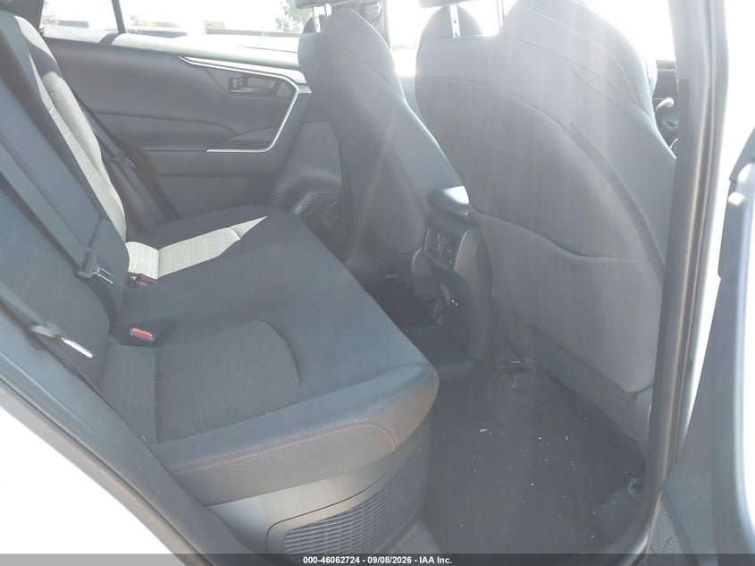 TOYOTA RAV4 PRIME - zdjęcie 8