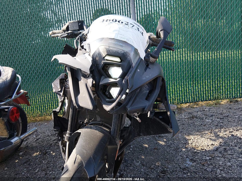 SUZUKI GSX800 2025