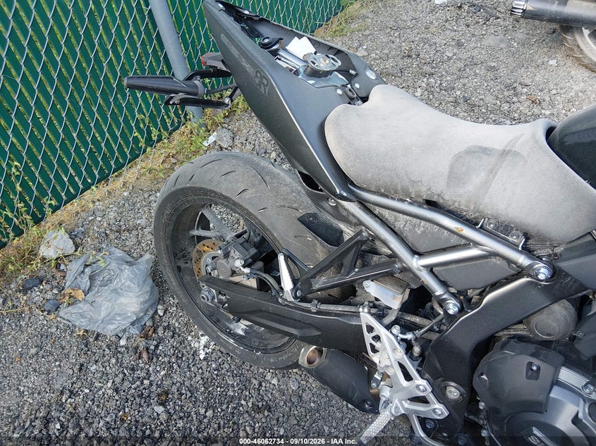 SUZUKI GSX800 2025