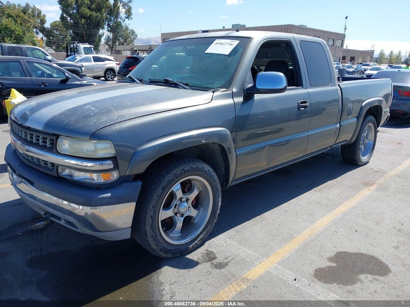 2001 CHEVROLET SILVERADO PICKUP 5.3L V-8 REGULAR , 285HP