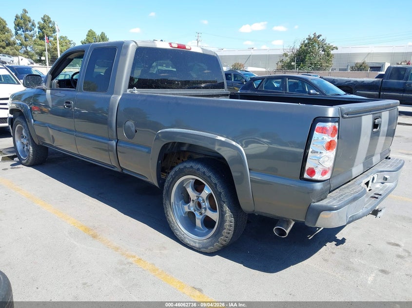 2001 CHEVROLET SILVERADO PICKUP 5.3L V-8 REGULAR , 285HP
