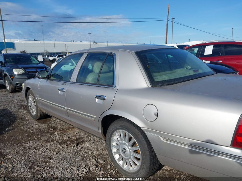 2010 MERCURY GRAND MARQUIS auction photo 6