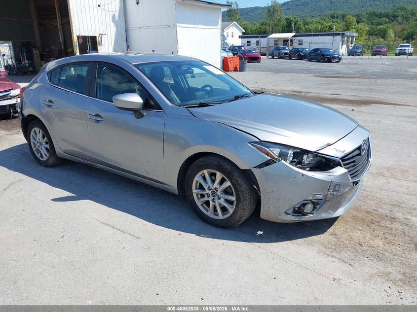 MAZDA MAZDA3 - zdjęcie 1