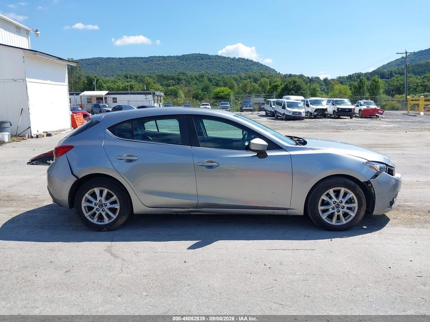 MAZDA MAZDA3 - zdjęcie 13
