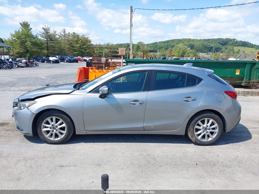 MAZDA MAZDA3 - zdjęcie 14