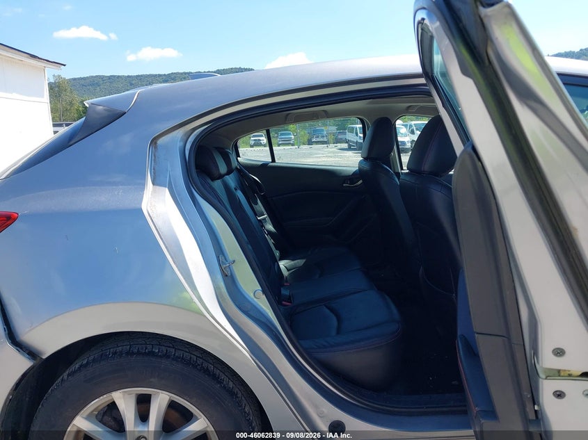 MAZDA MAZDA3 - zdjęcie 8