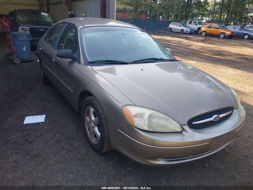 2002 FORD TAURUS auction photo 1