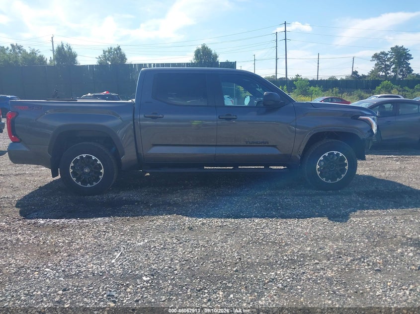 TOYOTA TUNDRA - zdjęcie 13