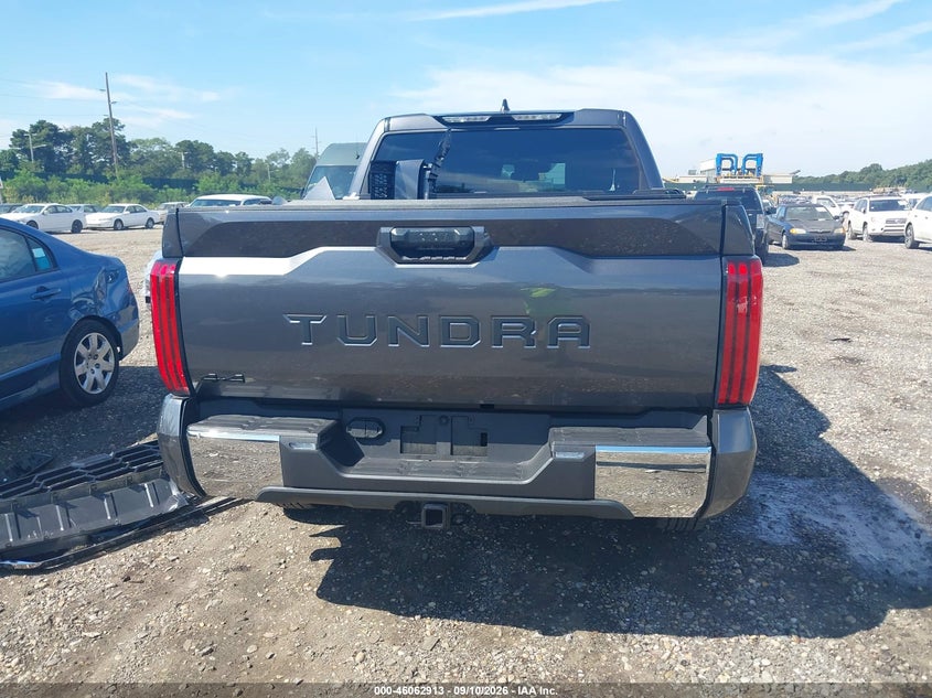 TOYOTA TUNDRA - zdjęcie 16