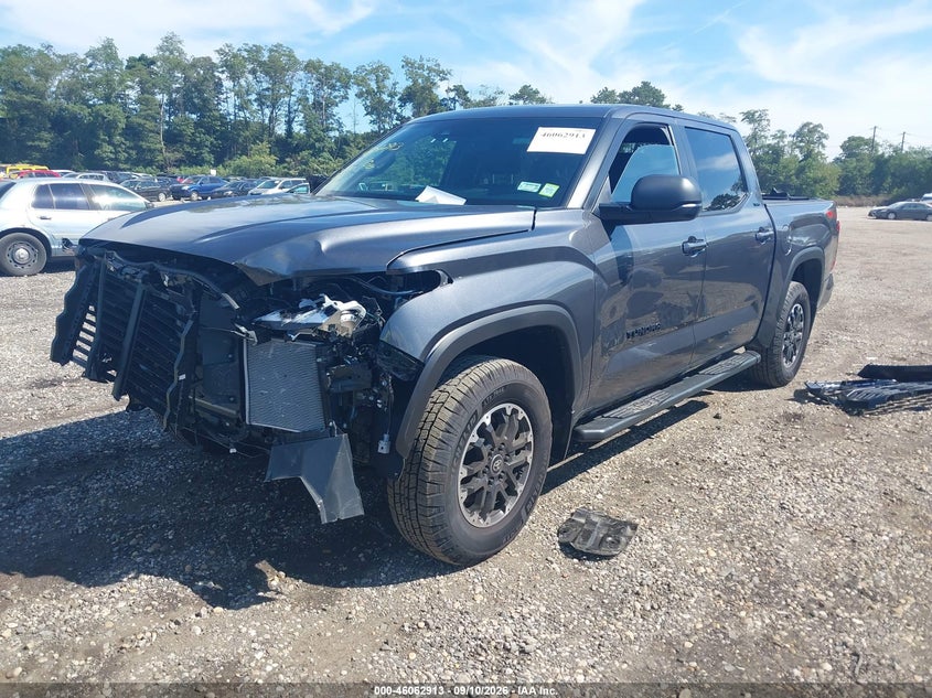 TOYOTA TUNDRA - zdjęcie 2