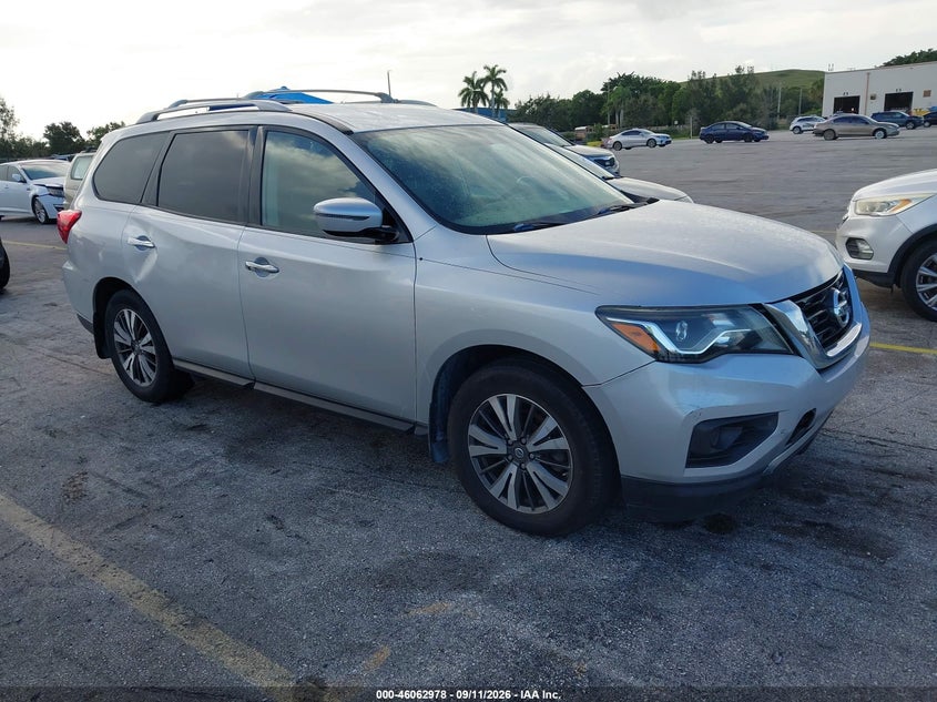 2017 NISSAN PATHFINDER auction photo 1