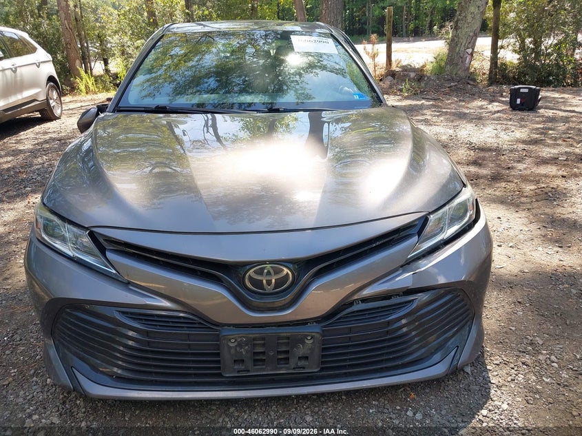TOYOTA CAMRY - zdjęcie 13