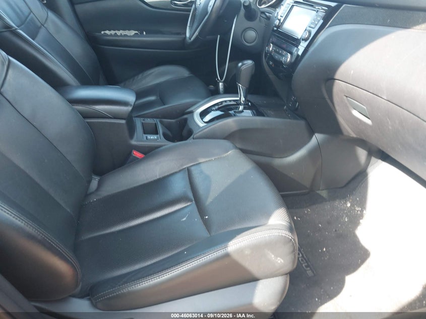 2015 NISSAN ROGUE auction photo 5