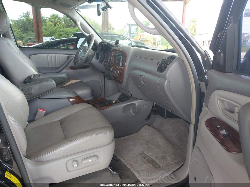2005 TOYOTA SEQUOIA auction photo 5
