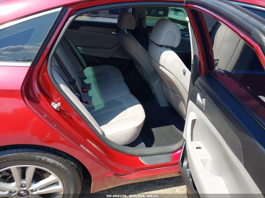 2015 HYUNDAI SONATA auction photo 8