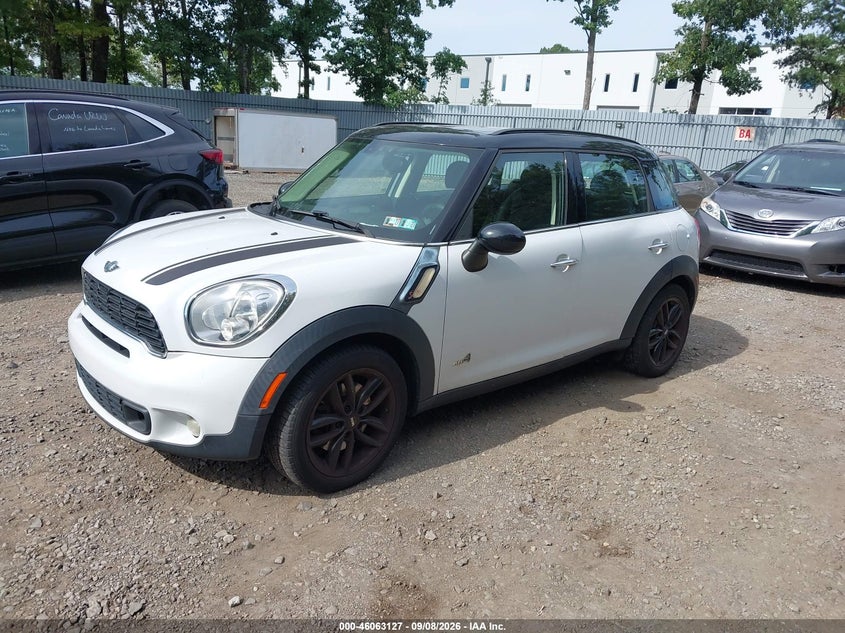 2013 MINI COUNTRYMAN auction photo 2