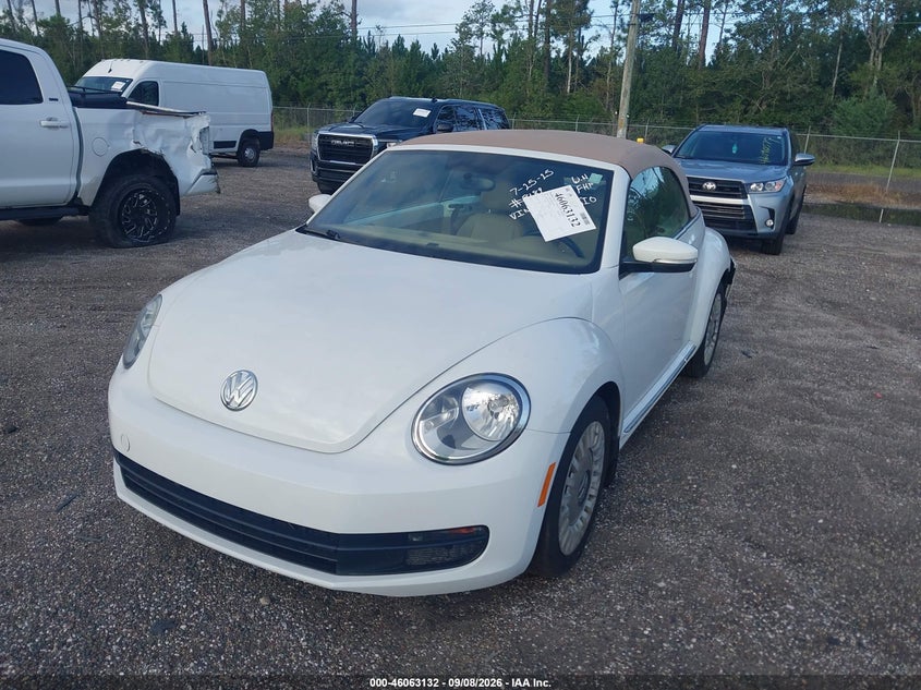 2014 VOLKSWAGEN BEETLE auction photo 2