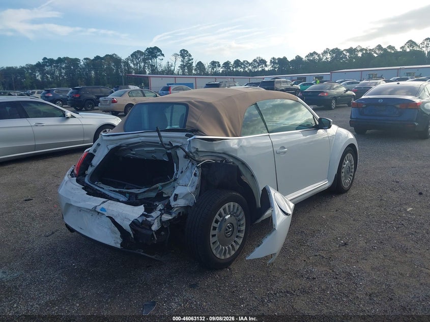 2014 VOLKSWAGEN BEETLE auction photo 4