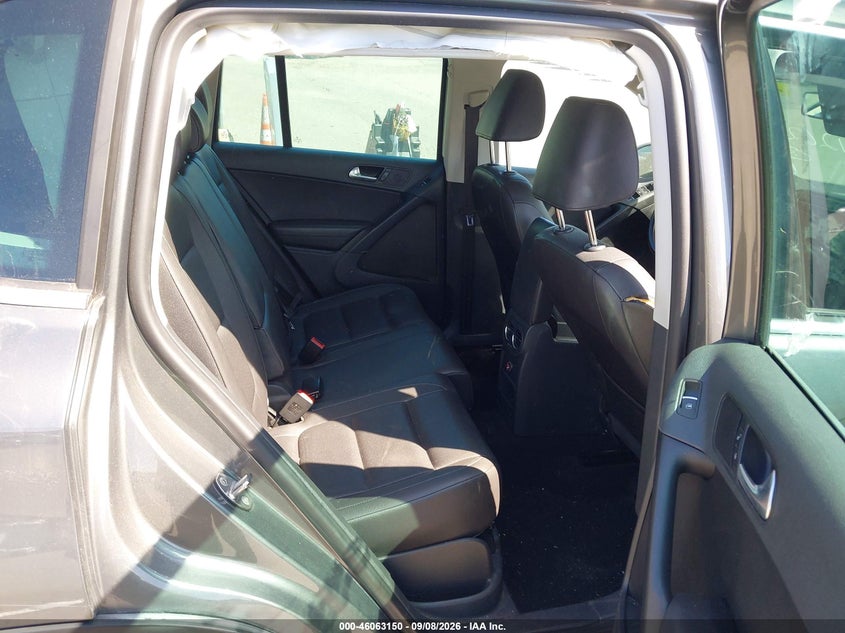 VOLKSWAGEN TIGUAN 2013 VIN WVGBV7AX8DW005346
