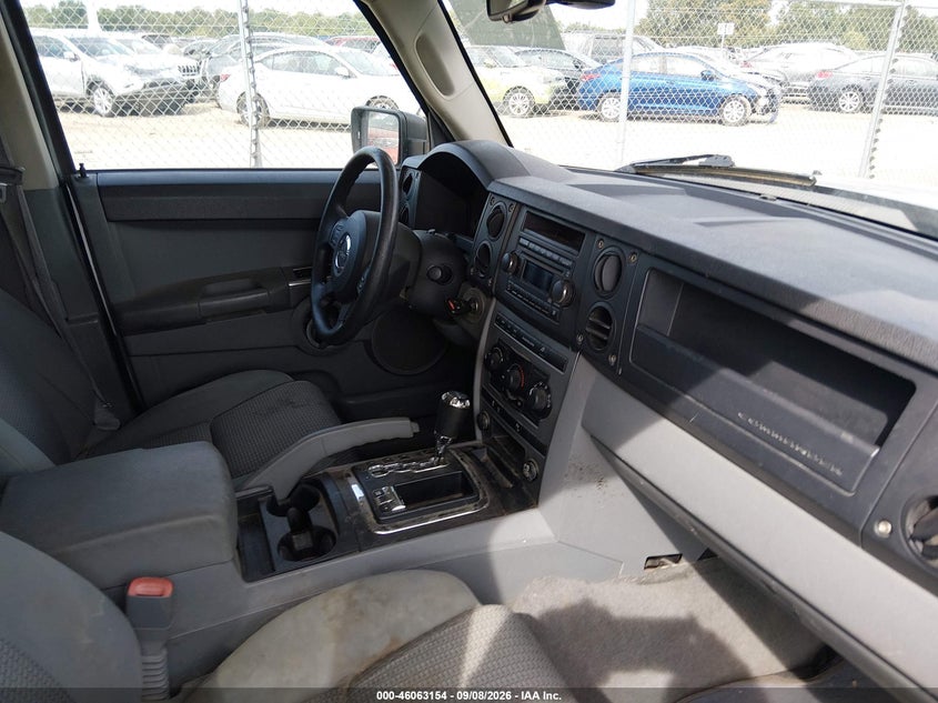 2006 JEEP COMMANDER auction photo 5