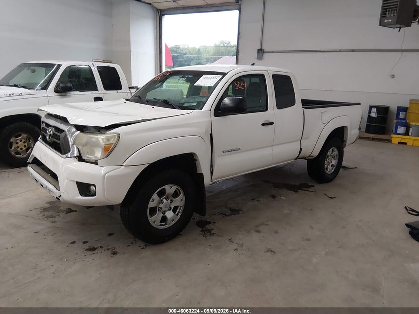 Vin: 5tfuu4en8fx113745, lot: 46562751, toyota tacoma base v6 20152