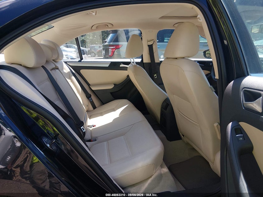 2013 VOLKSWAGEN JETTA HYBRID auction photo 8