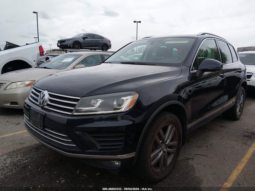 2016 VOLKSWAGEN TOUAREG auction photo 2