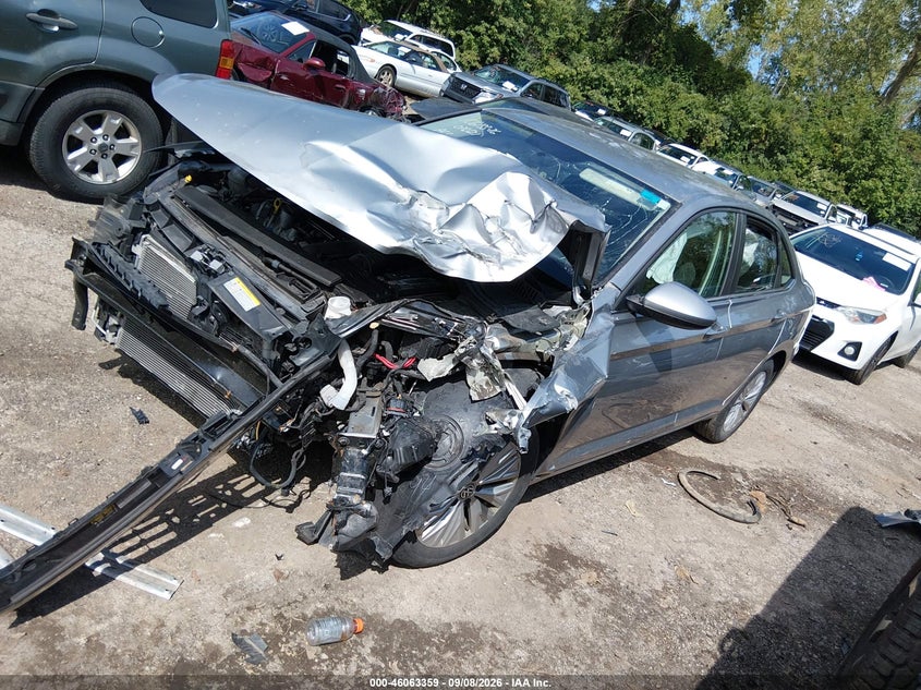 2020 Volkswagen Jetta 1.4T R-Line/1.4T S/1.4T Se, Front End, IAAI, VIN 3VWCB7BU5LM076621 — photo 2