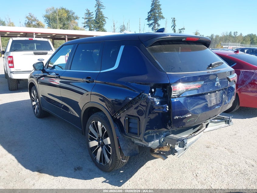 2026 MITSUBISHI OUTLANDER auction photo 3